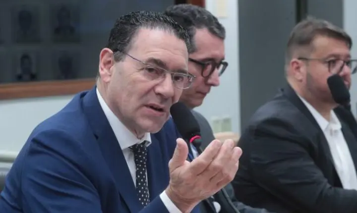 Comissão aprova proibição da venda de cigarro perto de escolas