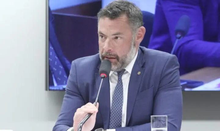 Comissão debate soluções para excesso de tráfico de veículos entre municípios catarinenses