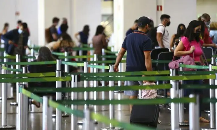 Delegados alertam sobre riscos de piadas sobre bombas em aeroportos